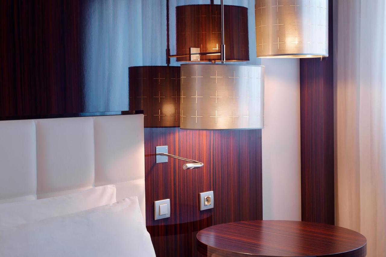 Le Méridien Etoile Hotel París