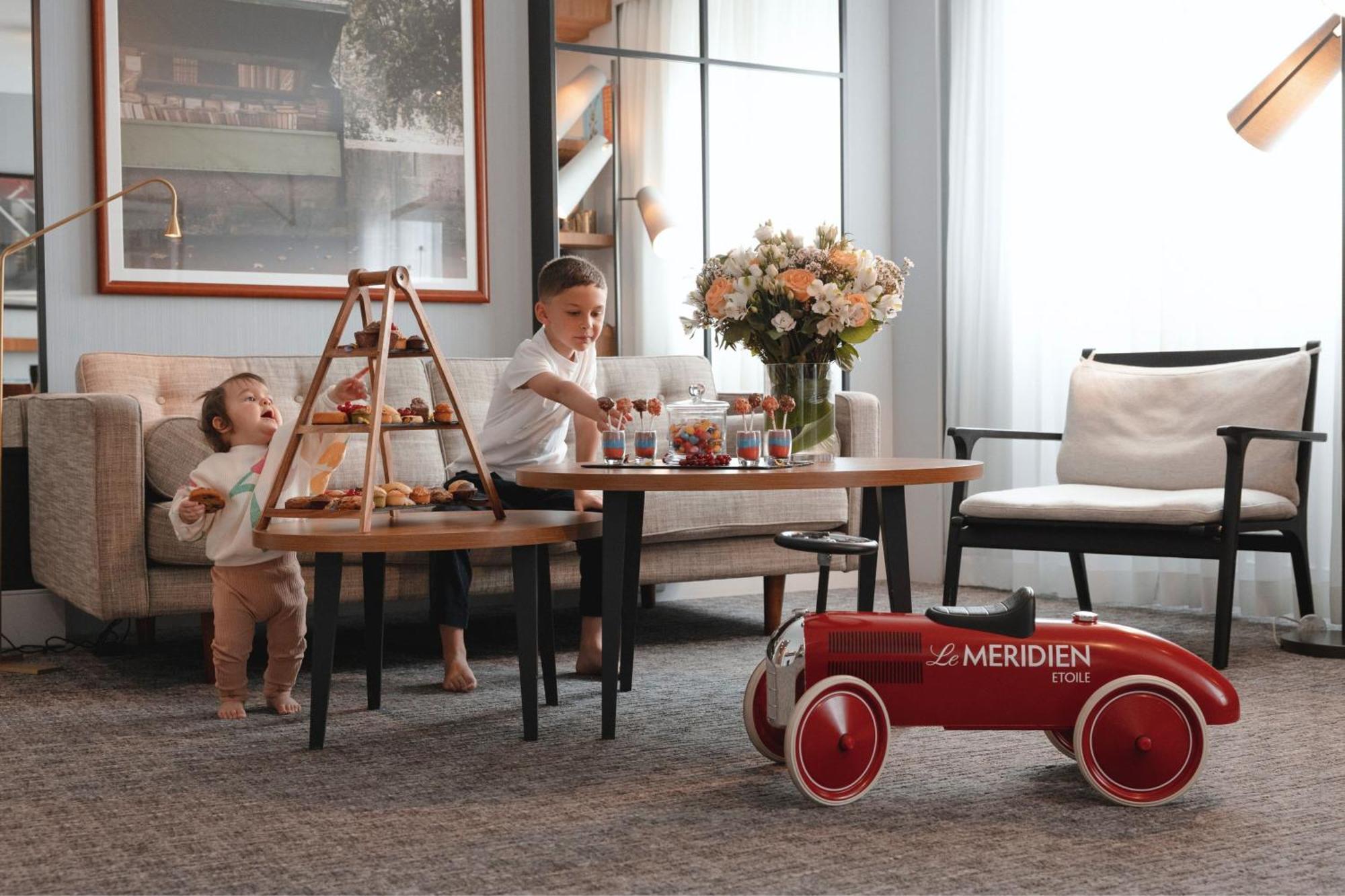 Le Méridien Etoile Hotel 4*